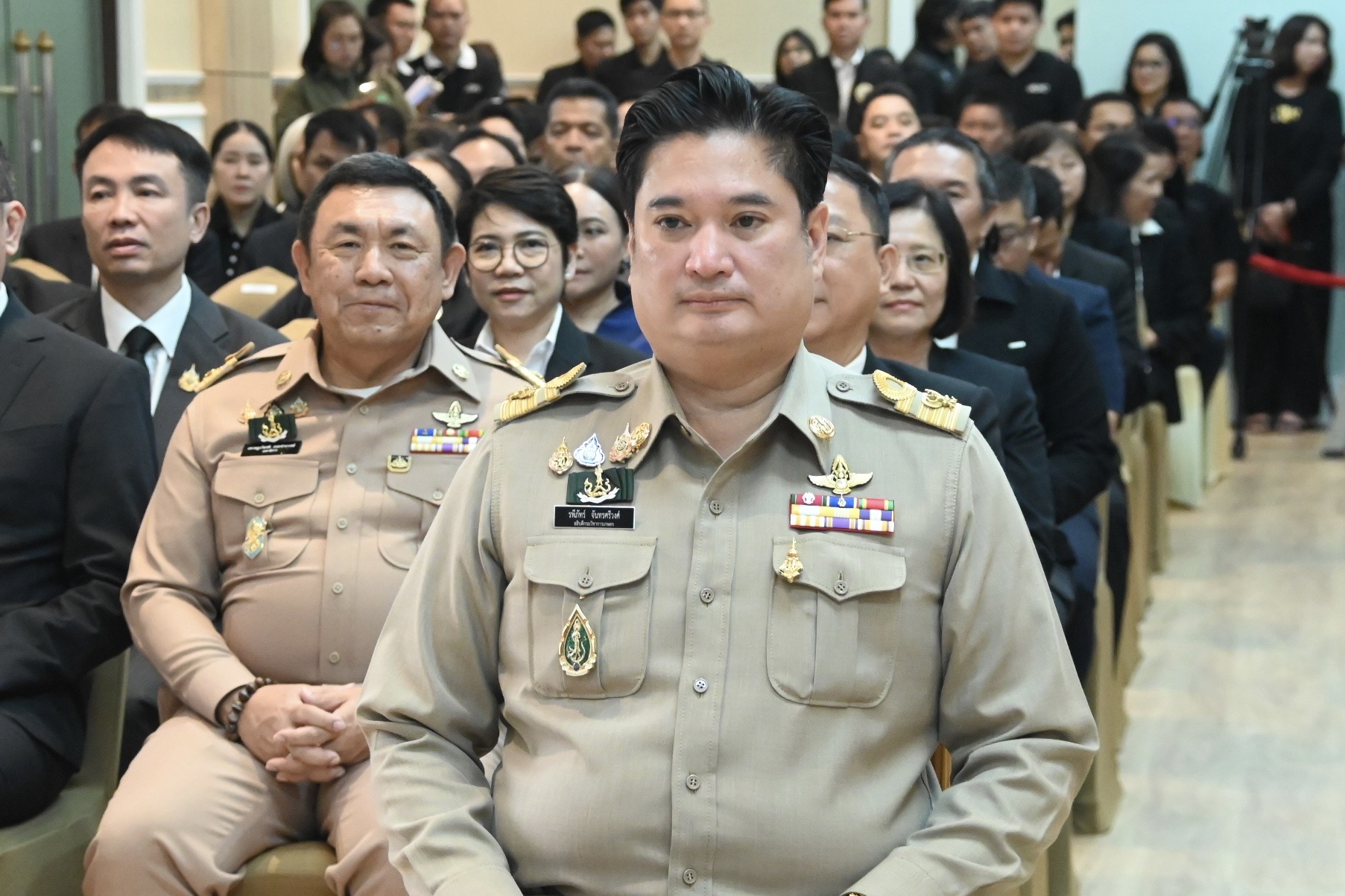 title - ผู้บริหาร ส.ป.ก.ร่วมเป็นสักขีพยานในพิธีรับ - ส่งมอบงานในตำแหน่งปลัดกระทรวงเกษตรและสหกรณ์อย่างเป็นทางการ